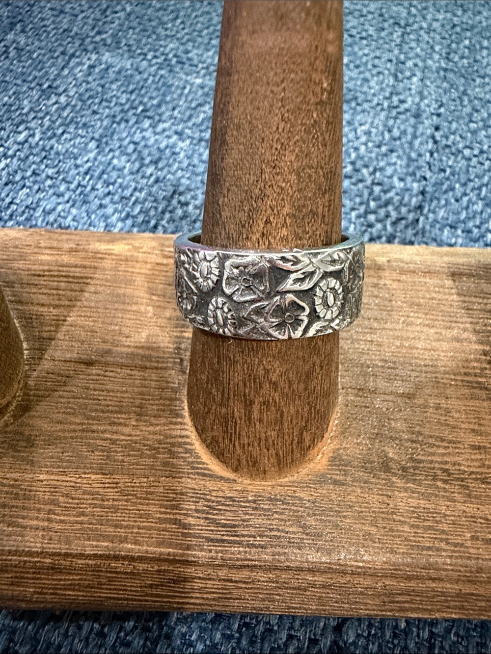 Floral Textured Silver Band Ring